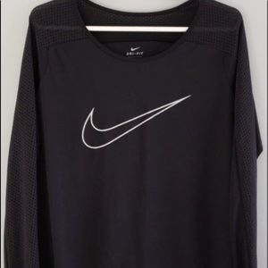 Nike dri fit long sleeve shirt